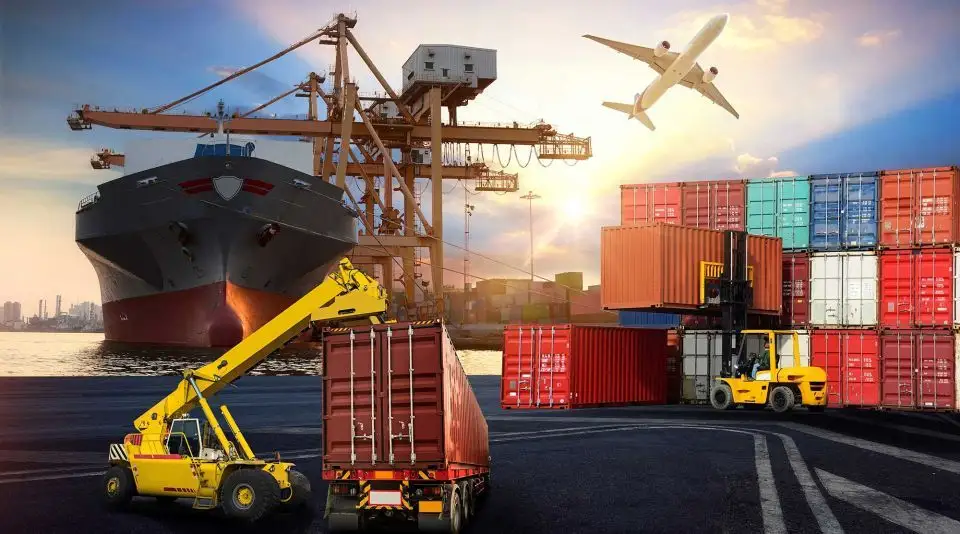 What services do good freight forwarders provide