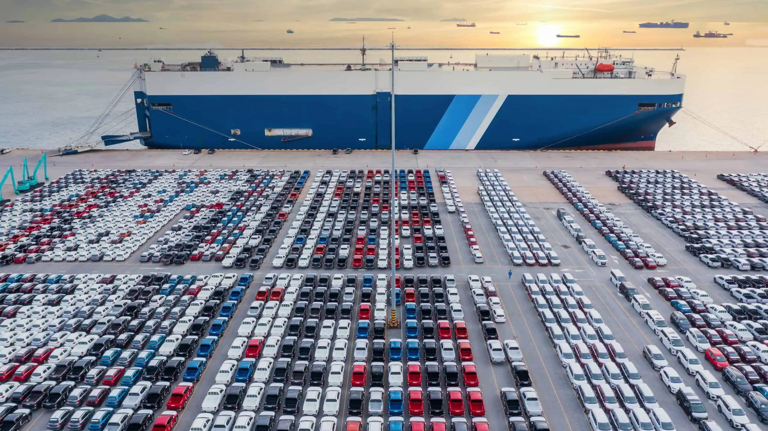 UAE and China Car loading and unloading ports