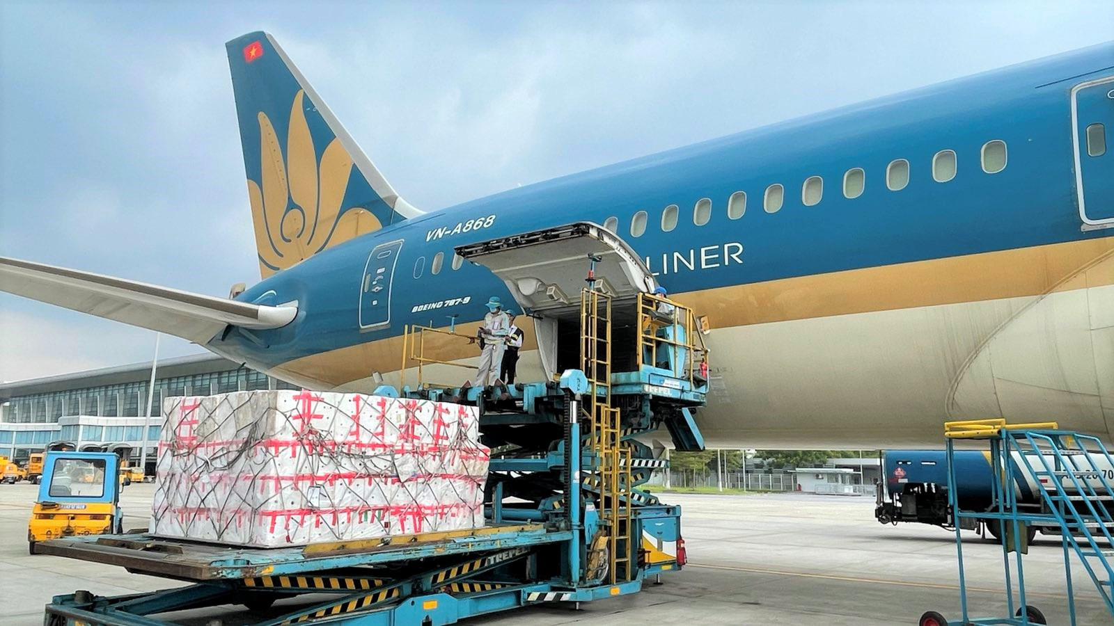 Air Freight from China to Hanoi