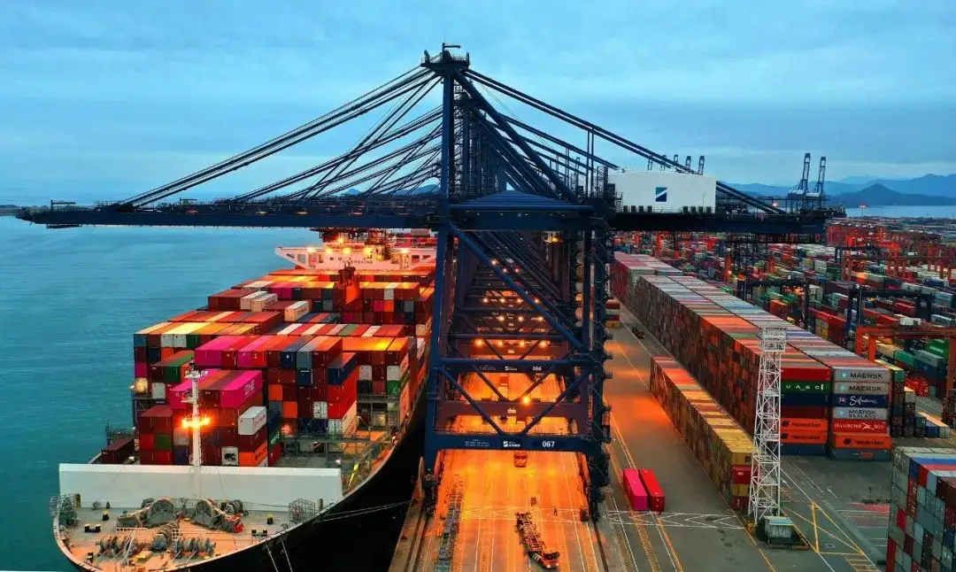 Navigating Container Rates from China